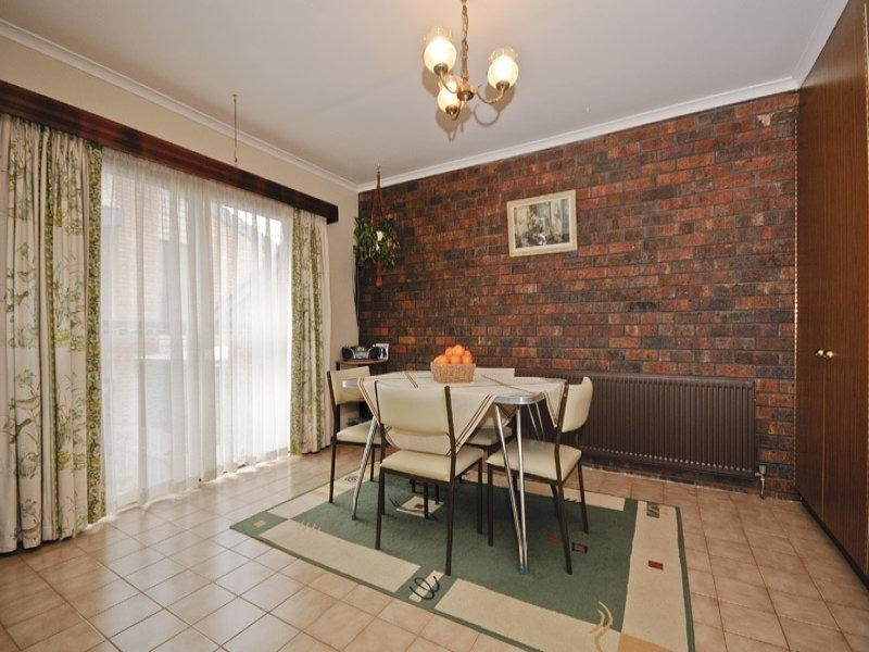 48 Crown Point Ridge, Chirnside Park VIC 3116