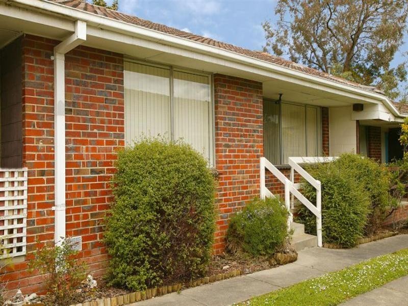 2/104 Durham Road, Kilsyth VIC 3137