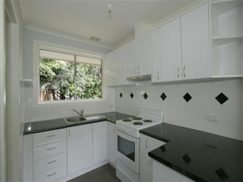 2/104 Durham Road, Kilsyth VIC 3137