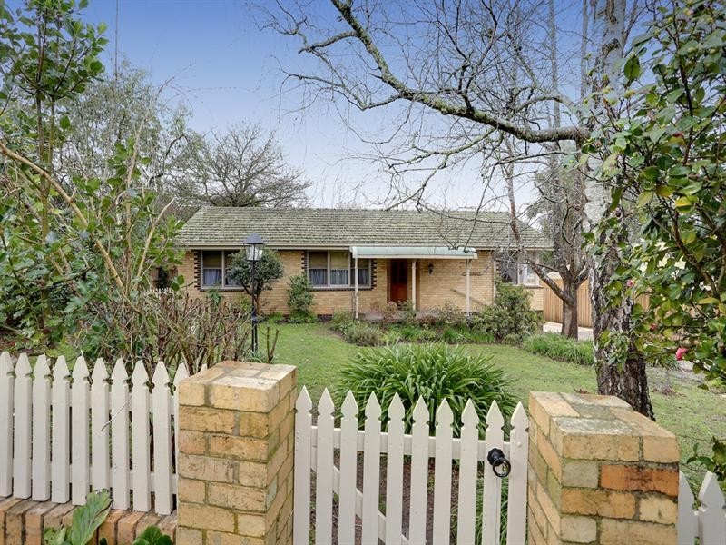 16 Grantully Street, Mount Evelyn VIC 3796