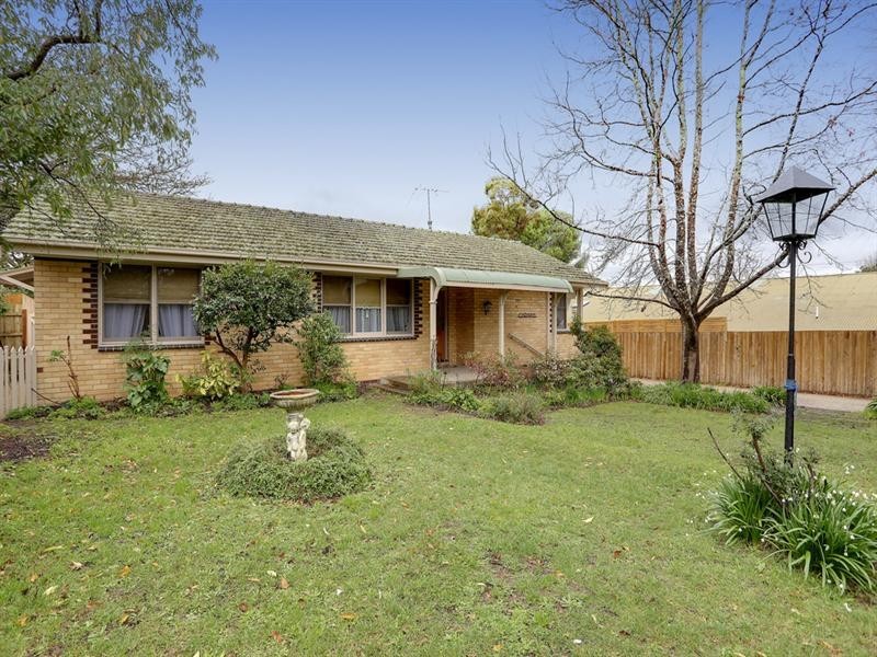 16 Grantully Street, Mount Evelyn VIC 3796
