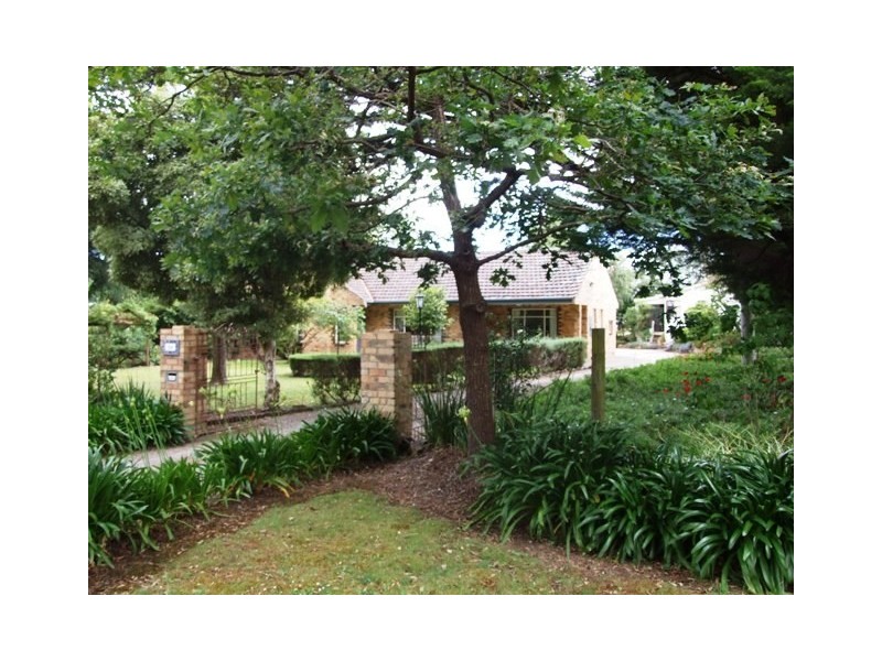 59 Cambridge Road, Mooroolbark VIC 3138