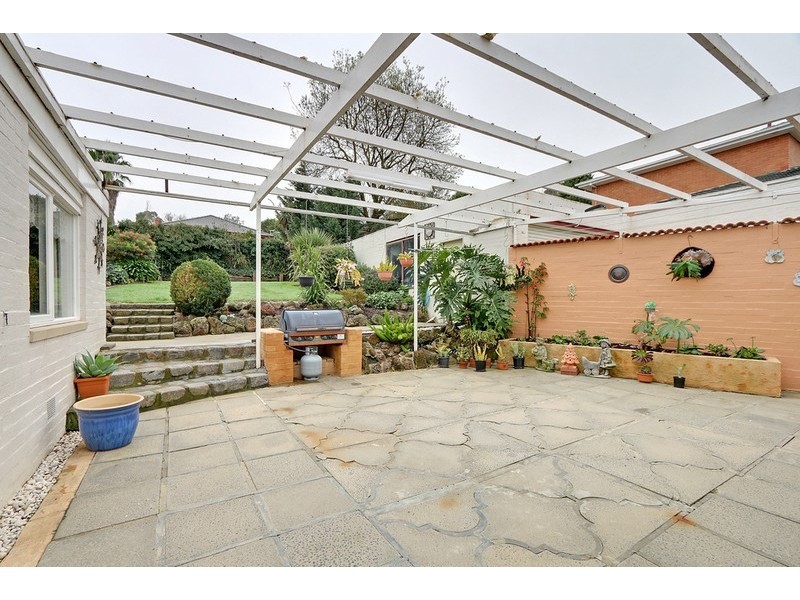 43 Winyard Drive, Mooroolbark VIC 3138