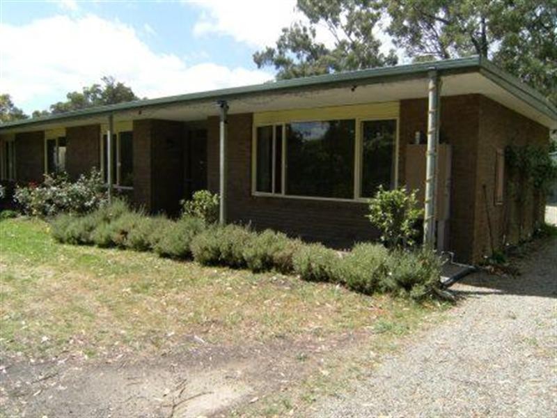 42 Fernhill Road, Mount Evelyn VIC 3796