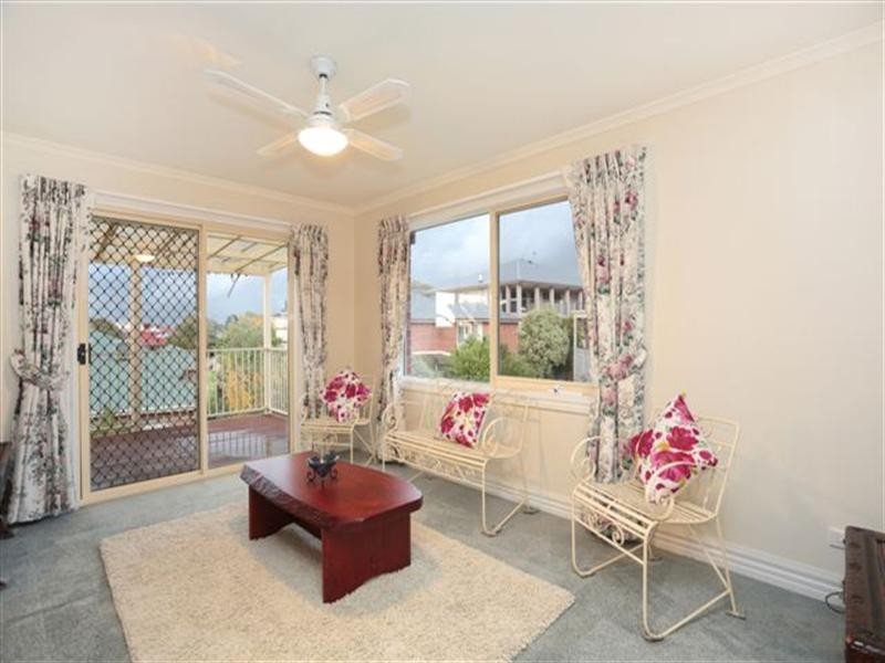 5 Angus Place, Lilydale VIC 3140