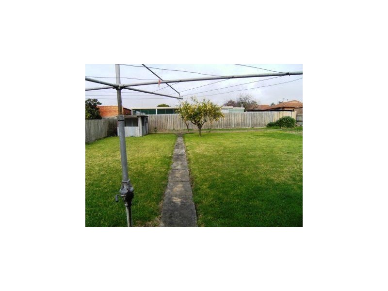 13 McComb Street, Lilydale VIC 3140