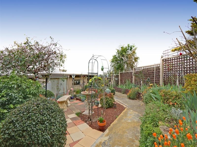 12 Union Road, Lilydale VIC 3140