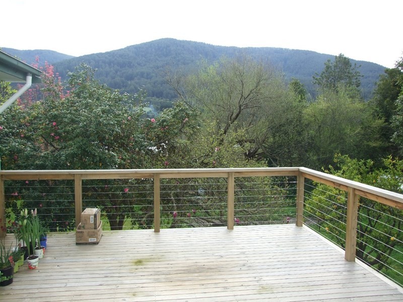 6 Leila Road, Warburton VIC 3799