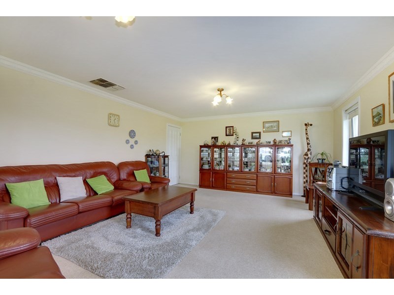 2-4 Billanook Way, Chirnside Park VIC 3116