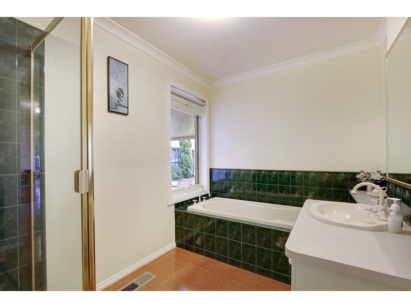 2-4 Billanook Way, Chirnside Park VIC 3116