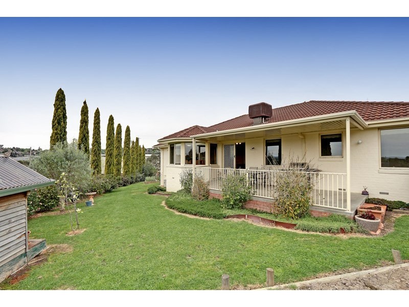 2-4 Billanook Way, Chirnside Park VIC 3116