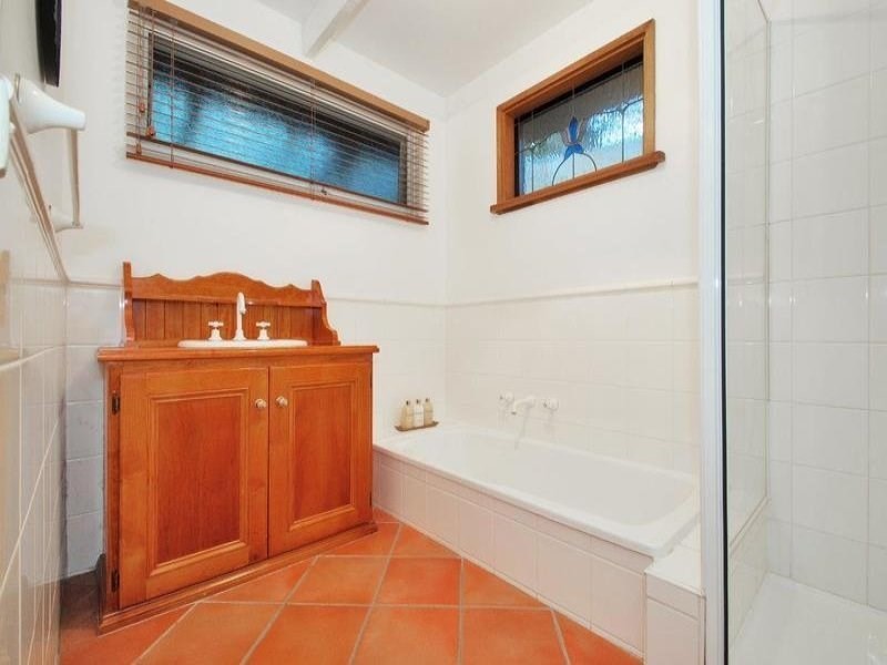 24 Sunrise Hill Road, Montrose VIC 3765