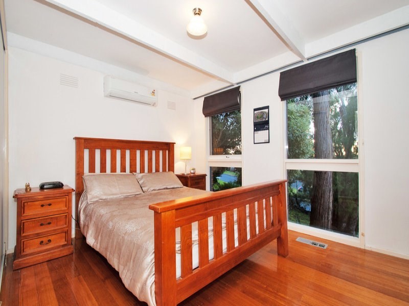 24 Sunrise Hill Road, Montrose VIC 3765