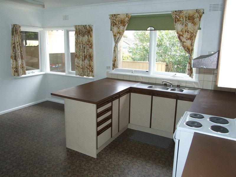 9 Sinclair Road, Bayswater VIC 3153