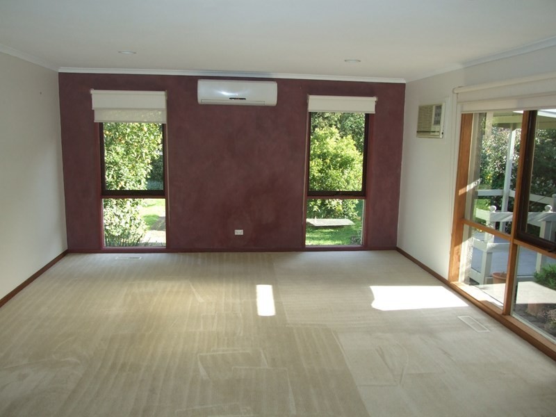 16 Poyner Avenue, Lilydale VIC 3140