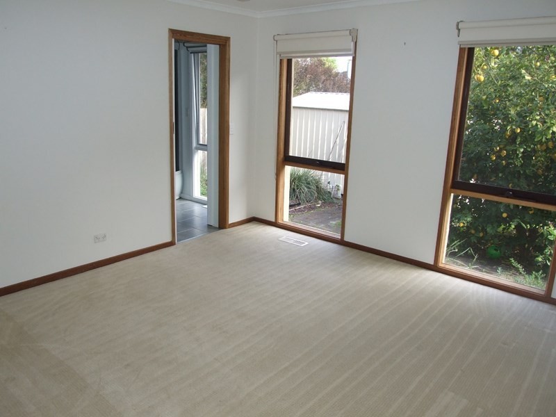 16 Poyner Avenue, Lilydale VIC 3140