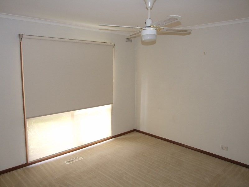 16 Poyner Avenue, Lilydale VIC 3140