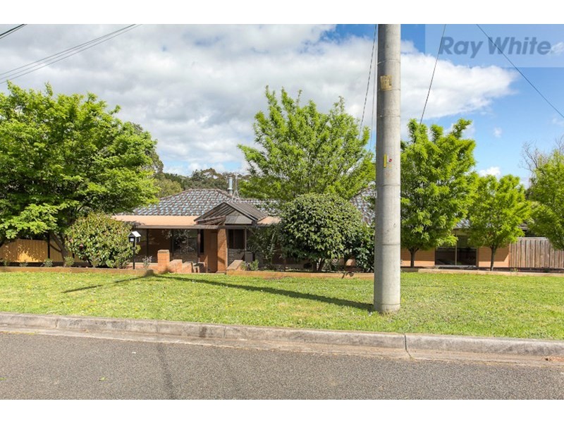 54 Crown Point Ridge, Chirnside Park VIC 3116
