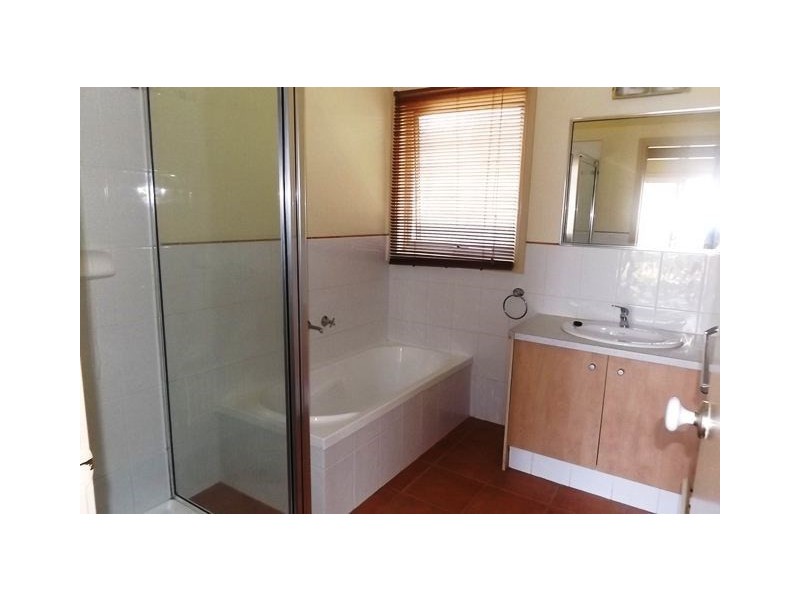 416 Warburton Highway, Wandin North VIC 3139