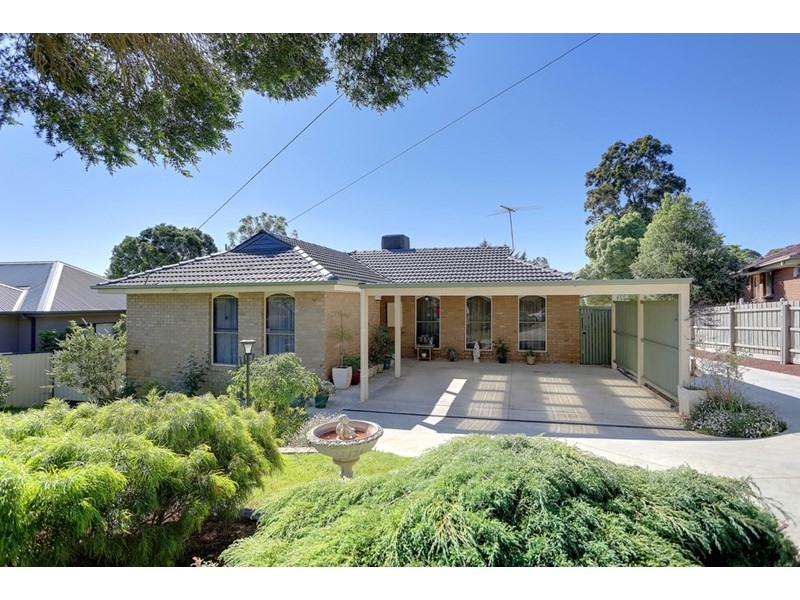 19 Roseman Road, Chirnside Park VIC 3116