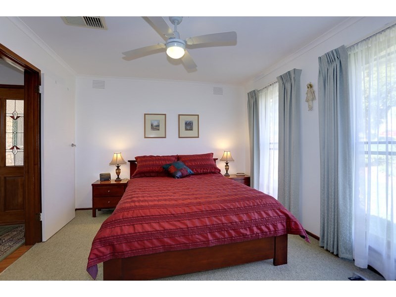 19 Roseman Road, Chirnside Park VIC 3116