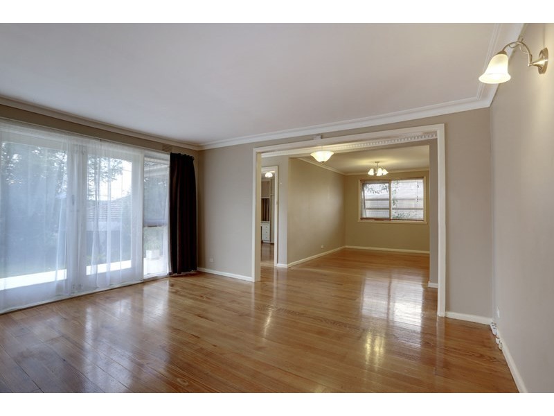 17 Burton Road, Lilydale VIC 3140