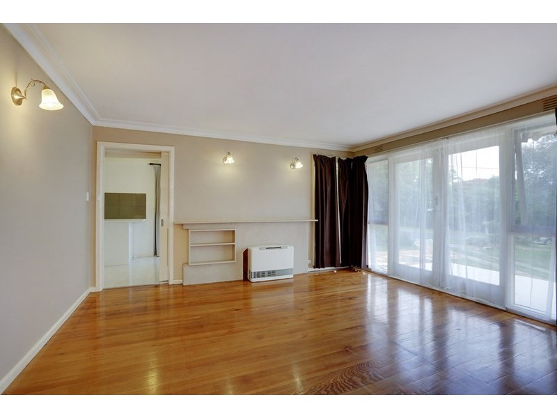 17 Burton Road, Lilydale VIC 3140