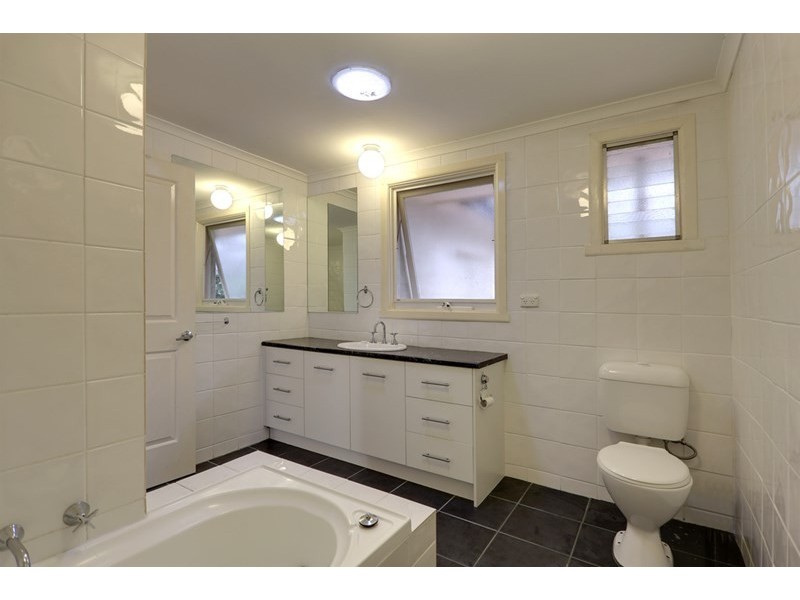 17 Burton Road, Lilydale VIC 3140