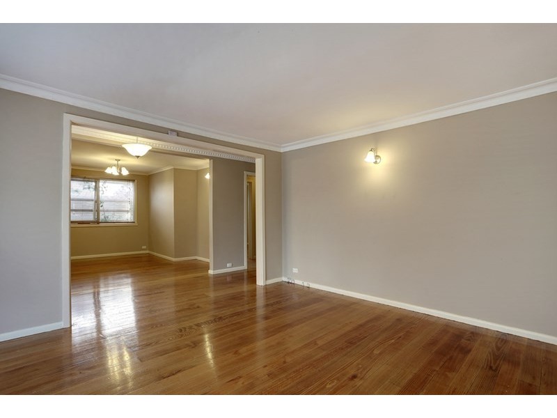 17 Burton Road, Lilydale VIC 3140