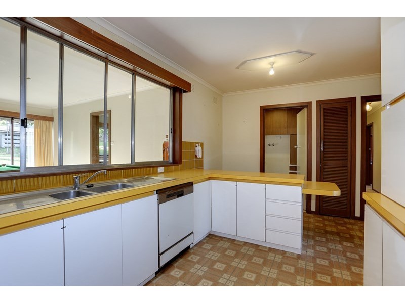11 Carronvale Raod, Mooroolbark VIC 3138
