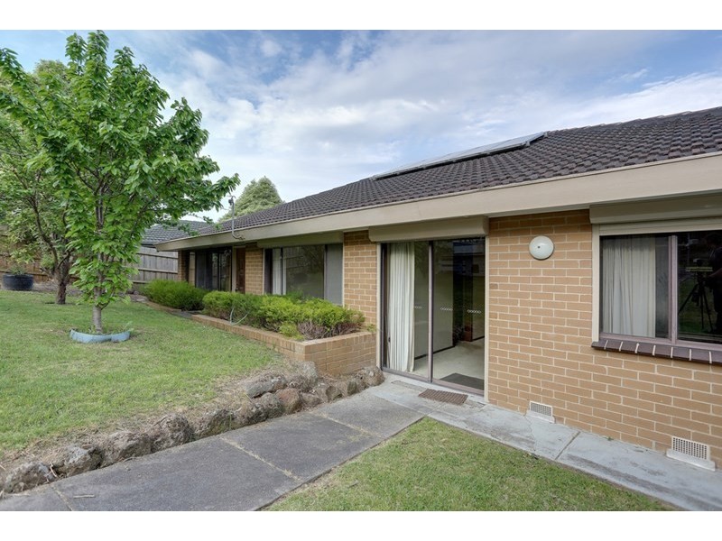 11 Carronvale Raod, Mooroolbark VIC 3138