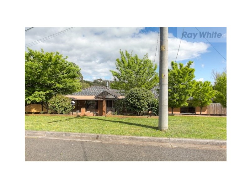 54 Crown Point Ridge, Chirnside Park VIC 3116