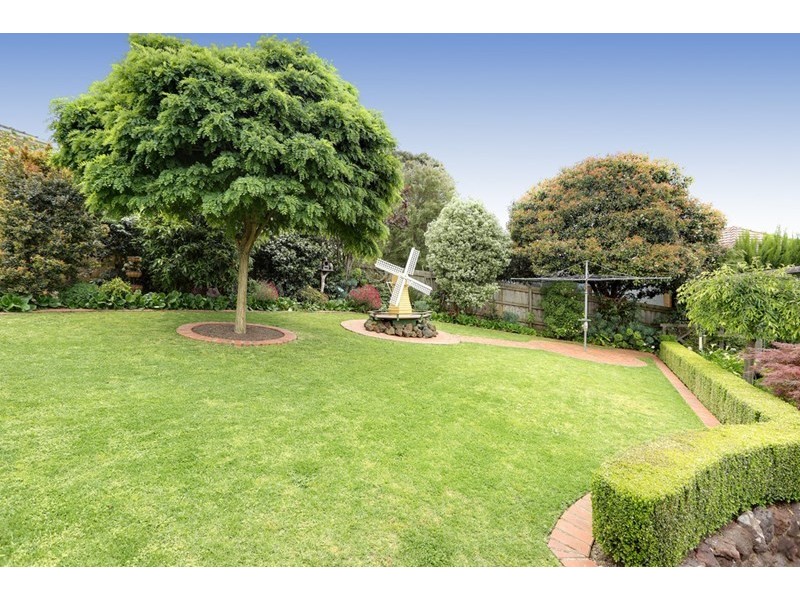 13 Winnetka Drive, Lilydale VIC 3140