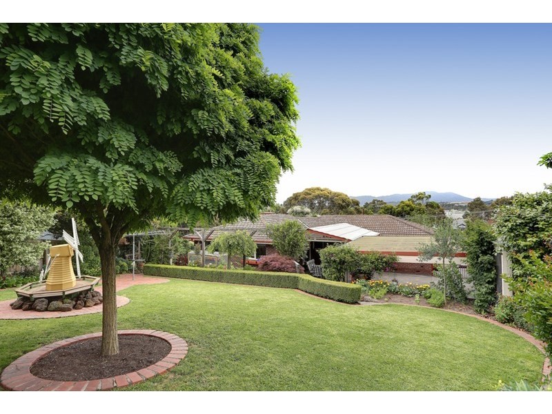 13 Winnetka Drive, Lilydale VIC 3140