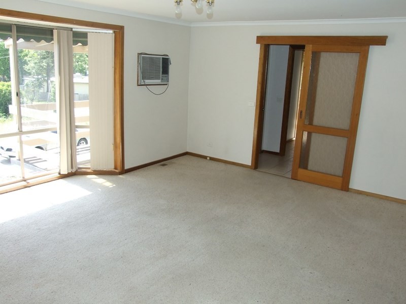 8 Francis Crescent, Mount Evelyn VIC 3796