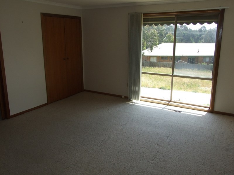 8 Francis Crescent, Mount Evelyn VIC 3796