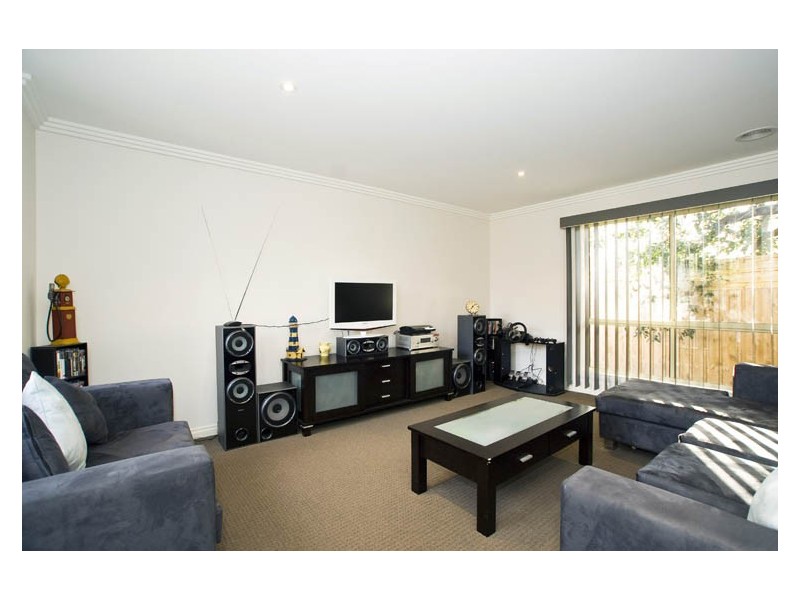 7a Lockhart Drive, Kilsyth VIC 3137