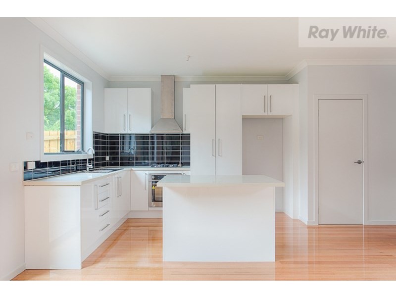 2/15 Beresford Road, Lilydale VIC 3140