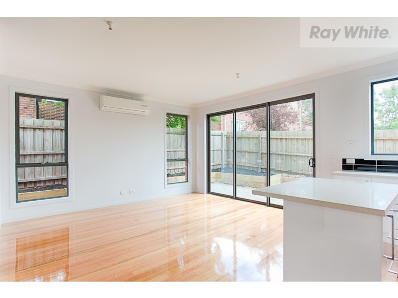 2/15 Beresford Road, Lilydale VIC 3140