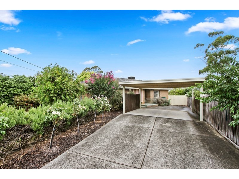 3 Tibarri Court, Mooroolbark VIC 3138