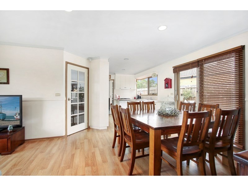 8 Marraroo Close, Bayswater North VIC 3153