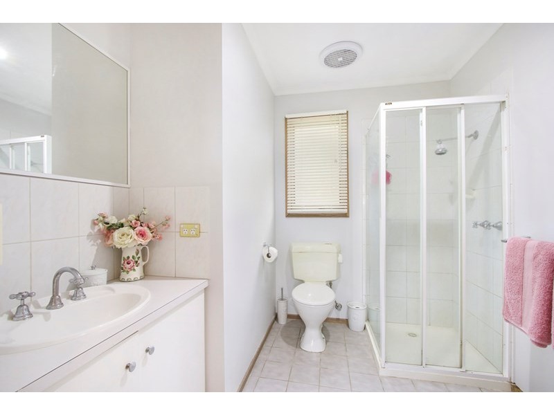 8 Marraroo Close, Bayswater North VIC 3153