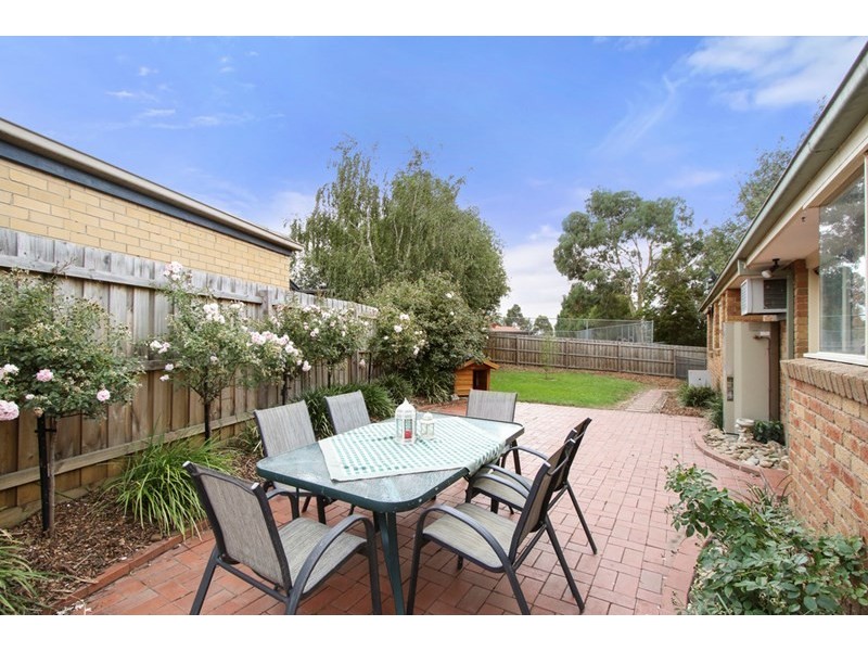 8 Marraroo Close, Bayswater North VIC 3153