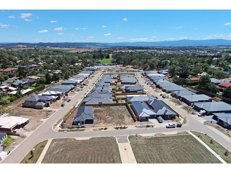 5 Castle Way, Chirnside Park VIC 3116