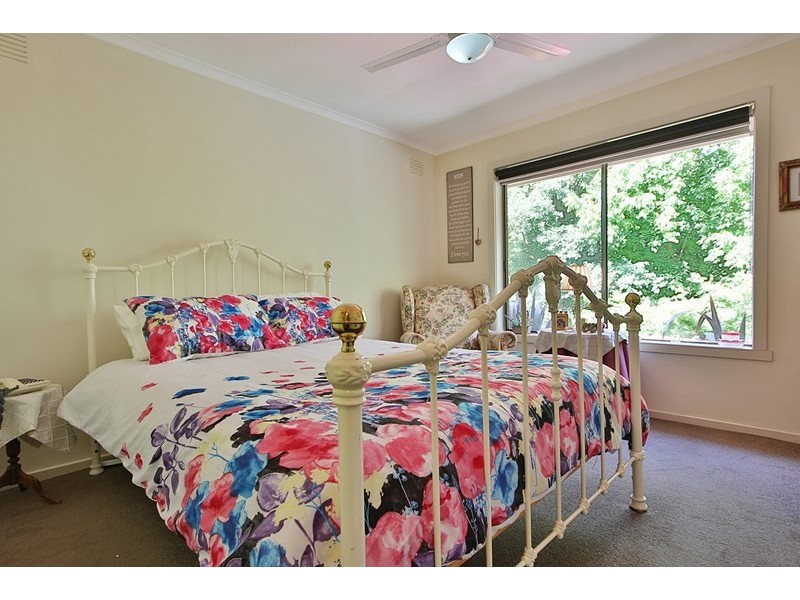 25 Kent Street, Warburton VIC 3799