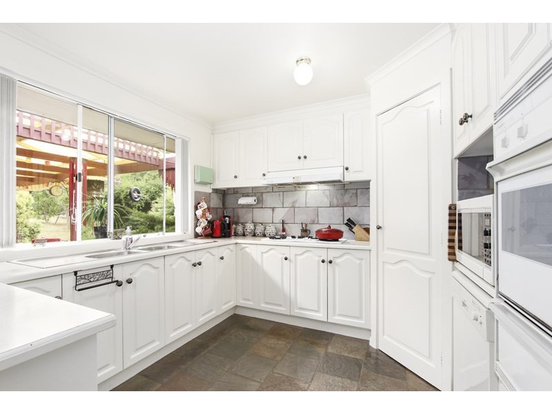 132 Lakeview Drive, Lilydale VIC 3140