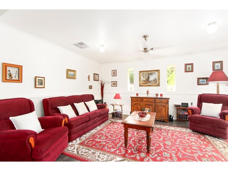 132 Lakeview Drive, Lilydale VIC 3140