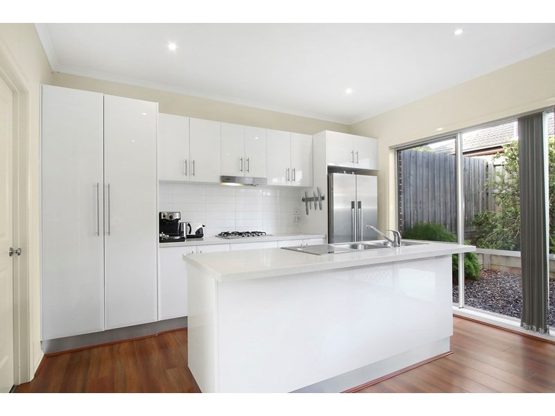 2/196 Hull Road, Mooroolbark VIC 3138