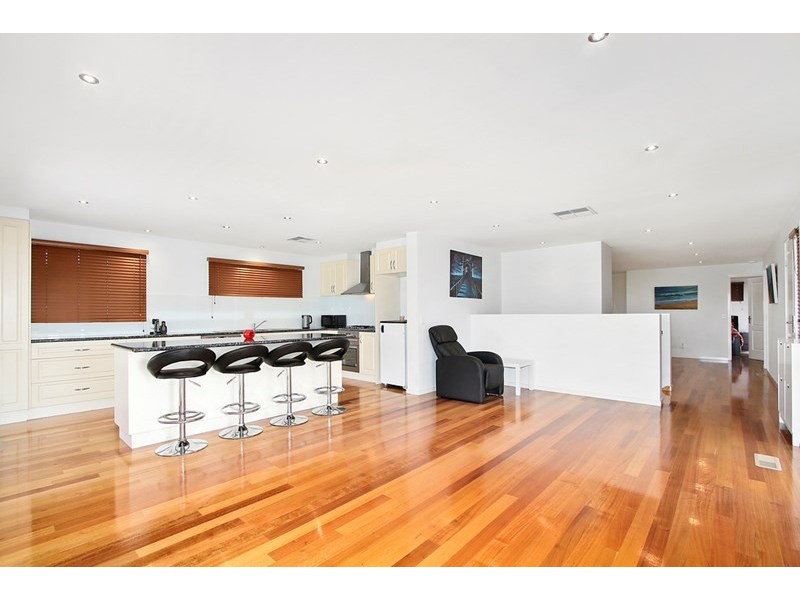 1 St Andrews Drive, Chirnside Park VIC 3116