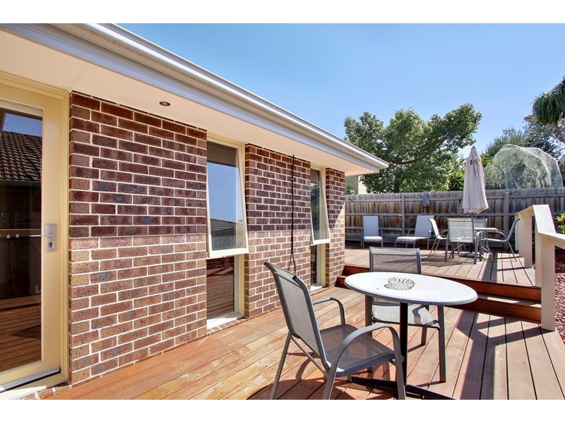 1 St Andrews Drive, Chirnside Park VIC 3116